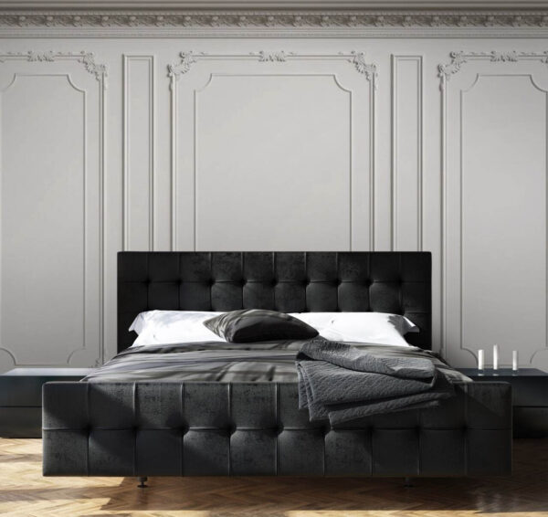 Weiße Wand mit Leiste Weiße Wand mit Leiste