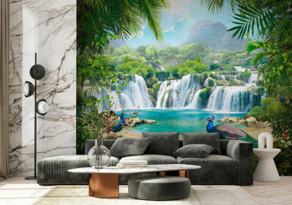 Wasserfall und Vögel in einem Wald Wasserfall und Vögel in einem Wald