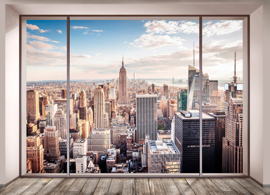 Großes Fenster mit Blick auf die Stadt