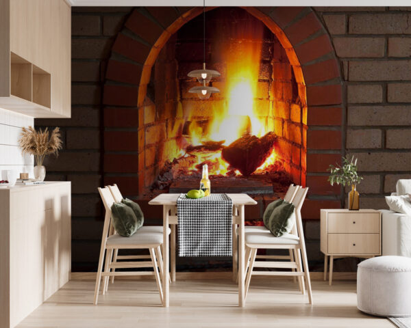 Kamin mit Feuer im Kamin Kamin mit Feuer im Kamin
