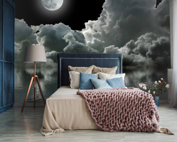 Mond über Wasser mit Wolken und Wolken Mond über Wasser mit Wolken und Wolken