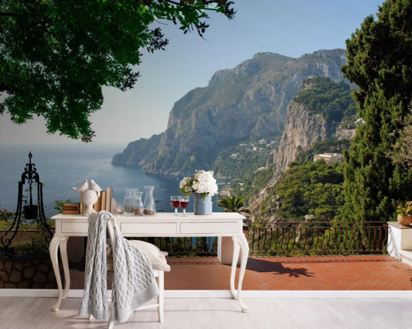 Balkon mit Blick auf ein Gewässer Balkon mit Blick auf ein Gewässer