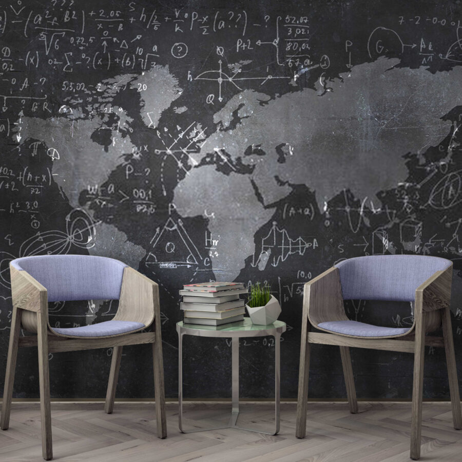 Kreidetafel mit einer Karte und mathematischen Gleichungen