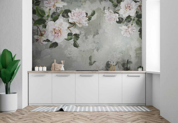 Gemälde mit Blumen an einer Wand Gemälde mit Blumen an einer Wand
