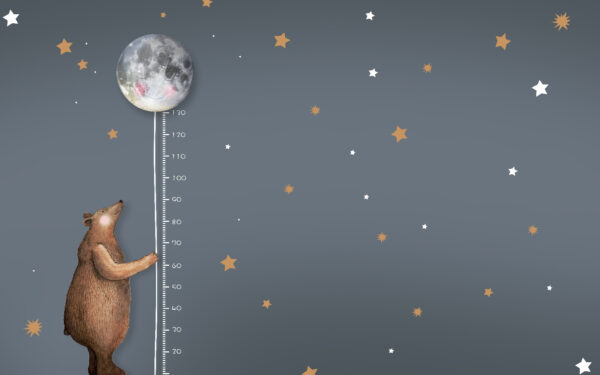 Bär hält einen Mond Bär hält einen Mond