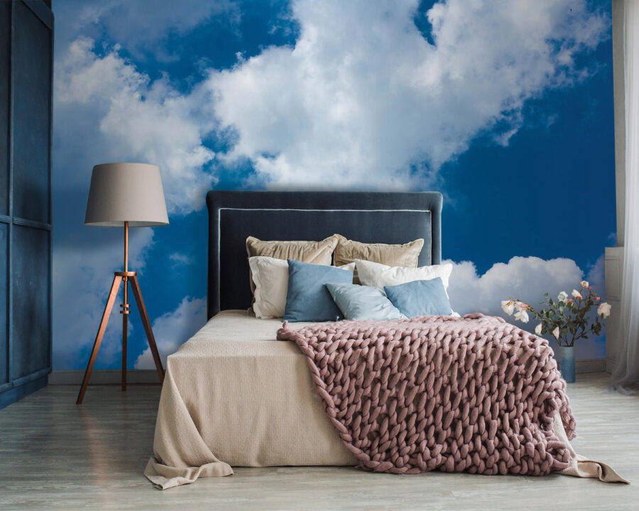 Blauer Himmel mit Wolken
