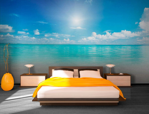 Blauer Himmel mit Wolken und ein Sandstrand Blauer Himmel mit Wolken und ein Sandstrand