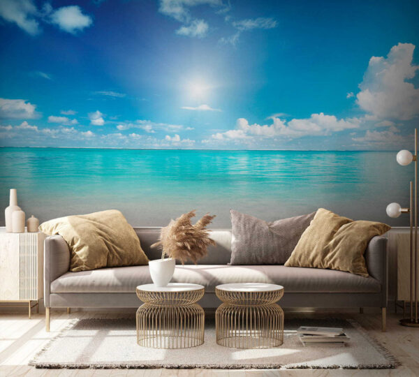 Blauer Himmel mit Wolken und ein Sandstrand Blauer Himmel mit Wolken und ein Sandstrand