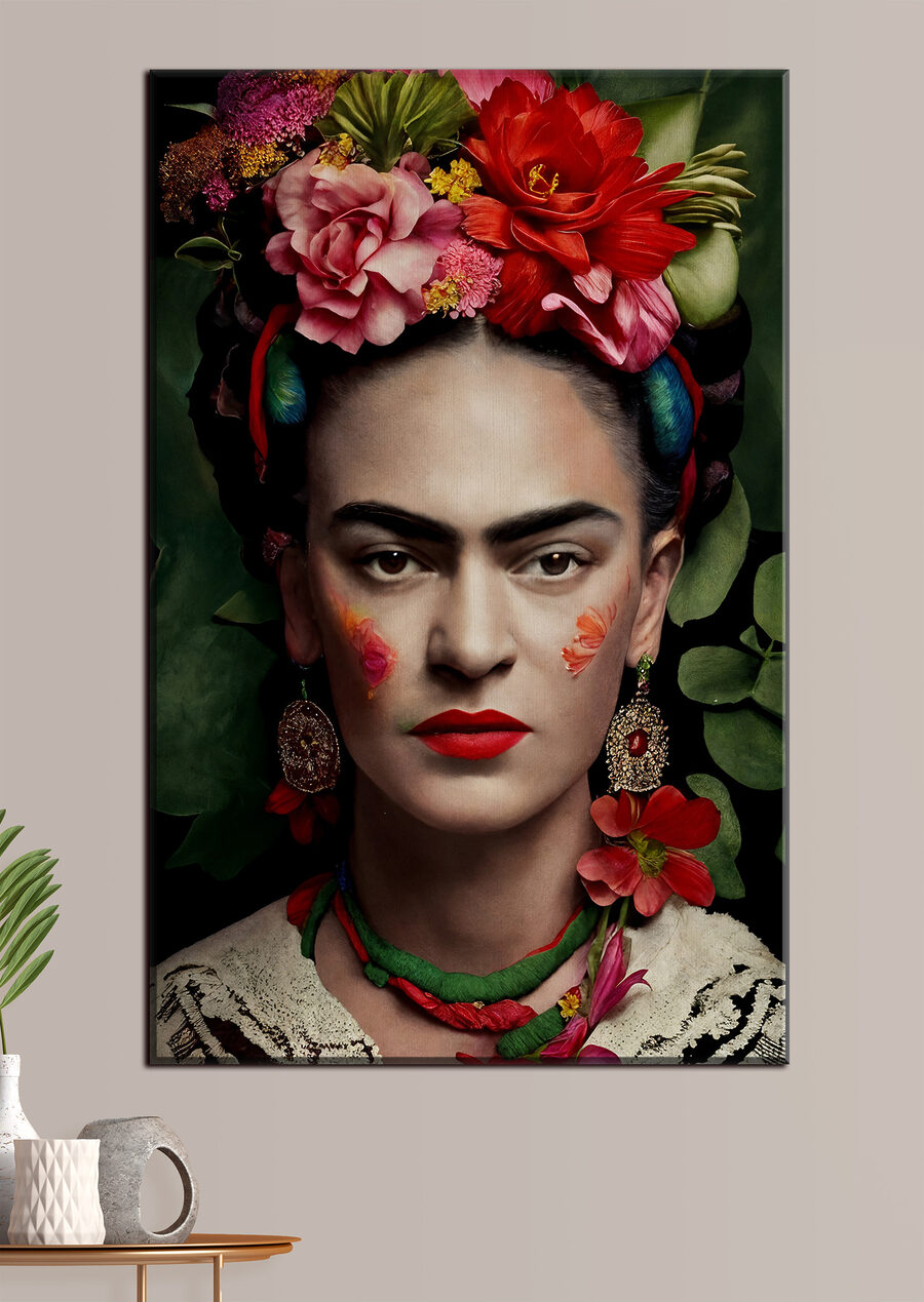 Eine Frau mit Blumen in ihrem Haar