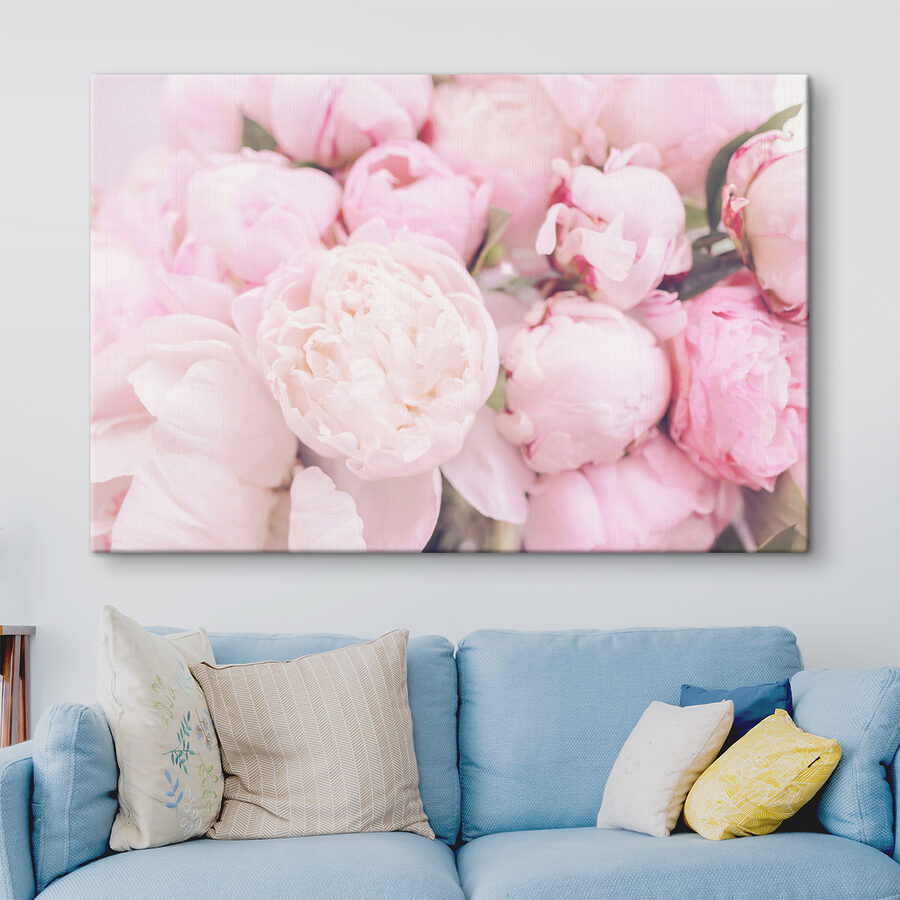 Eine Gruppe von rosa Blumen