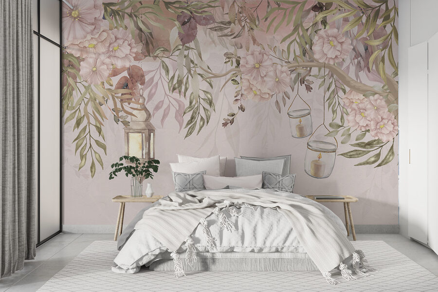 Ein Gemälde eines Baumes mit Blumen und Laternen Ein Gemälde eines Baumes mit Blumen und Laternen