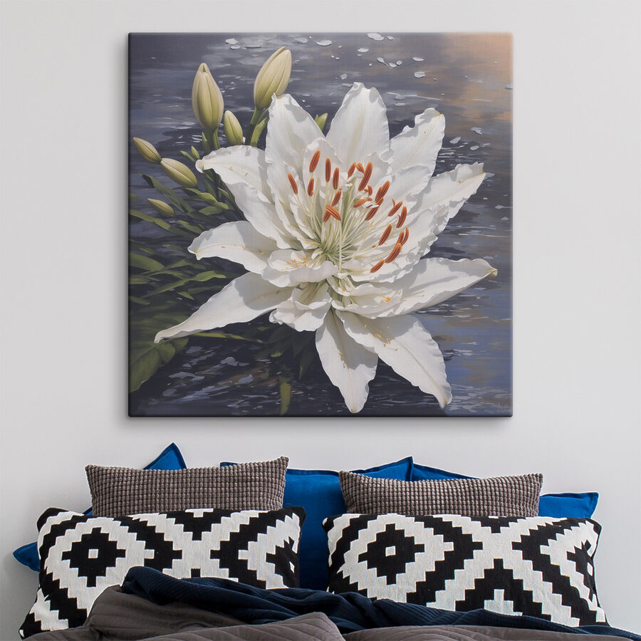 Eine weiße Blume mit orangefarbenen Staubgefäßen und Knospen