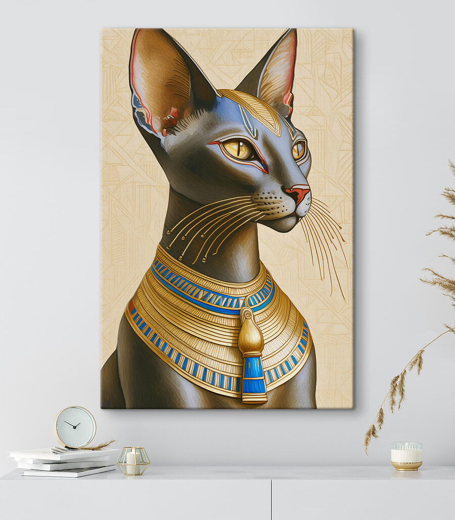 Majestätische Katze mit königlichem Halsband geschmückt. Majestätische Katze mit königlichem Halsband geschmückt.