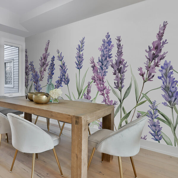 Eine Reihe violetter Blumen Eine Reihe violetter Blumen