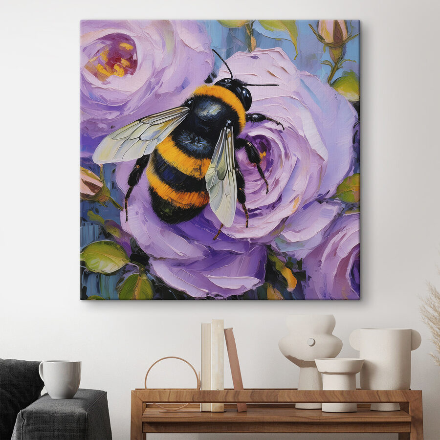 Eine Biene auf einer Blume Eine Biene auf einer Blume