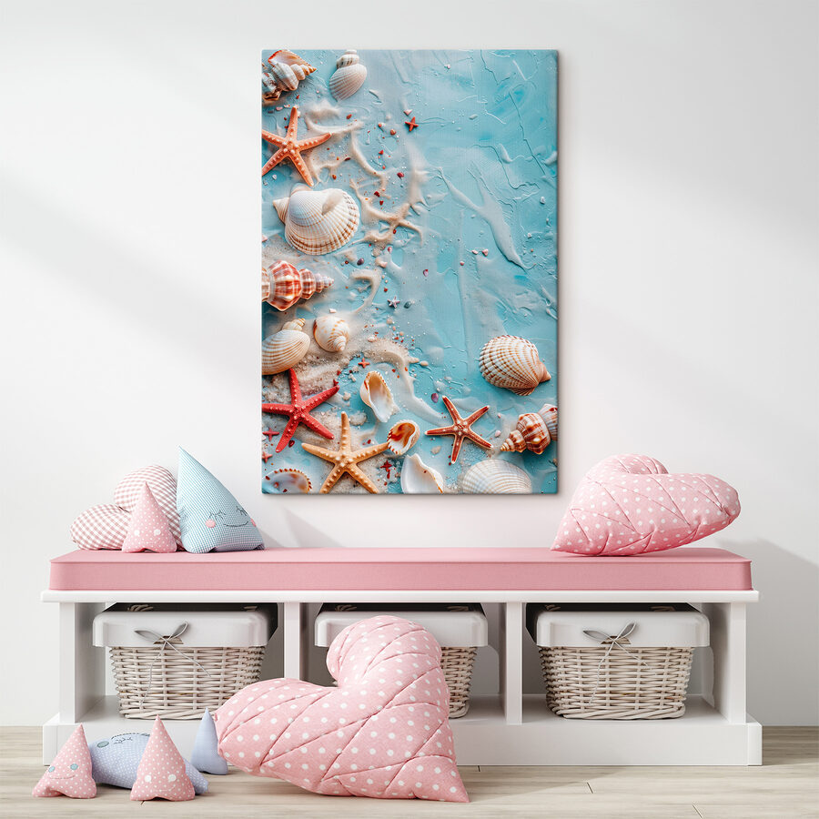 Eine Gruppe von Muscheln und Seesternen auf einer blauen Fläche Eine Gruppe von Muscheln und Seesternen auf einer blauen Fläche