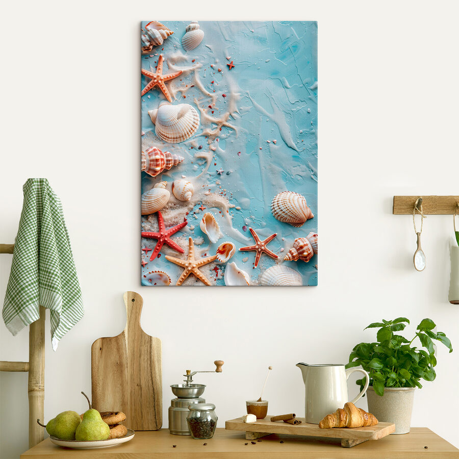 Eine Gruppe von Muscheln und Seesternen auf einer blauen Fläche Eine Gruppe von Muscheln und Seesternen auf einer blauen Fläche