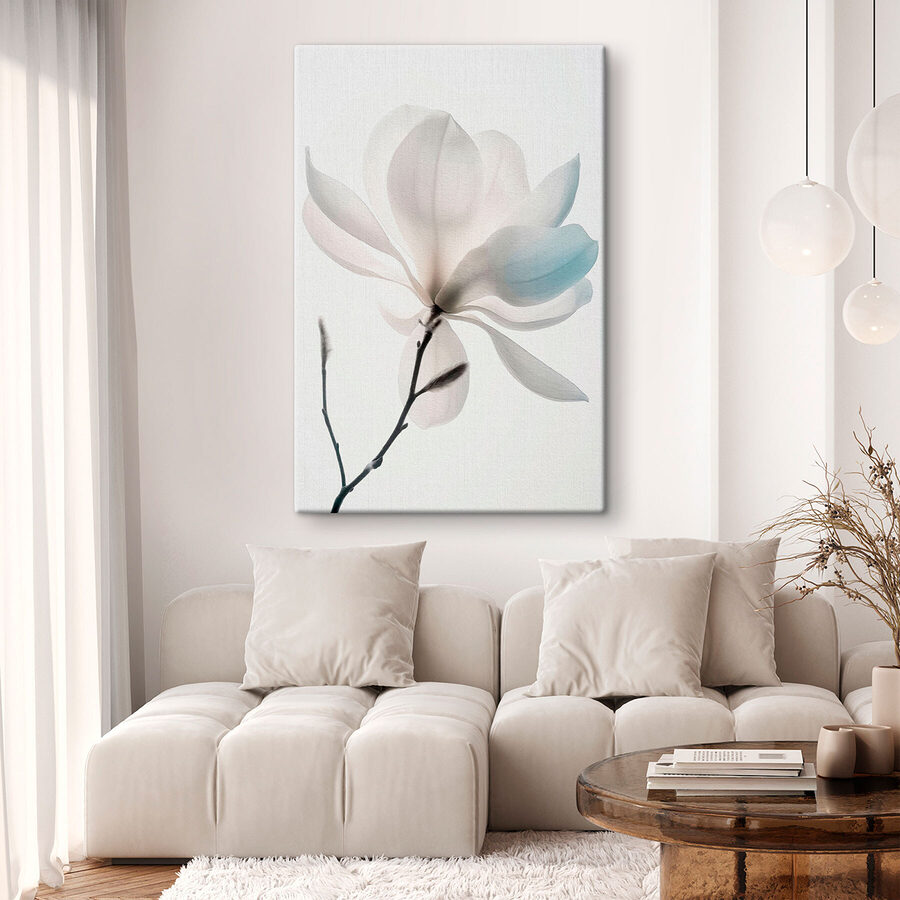 Weiße Blume mit Blättern