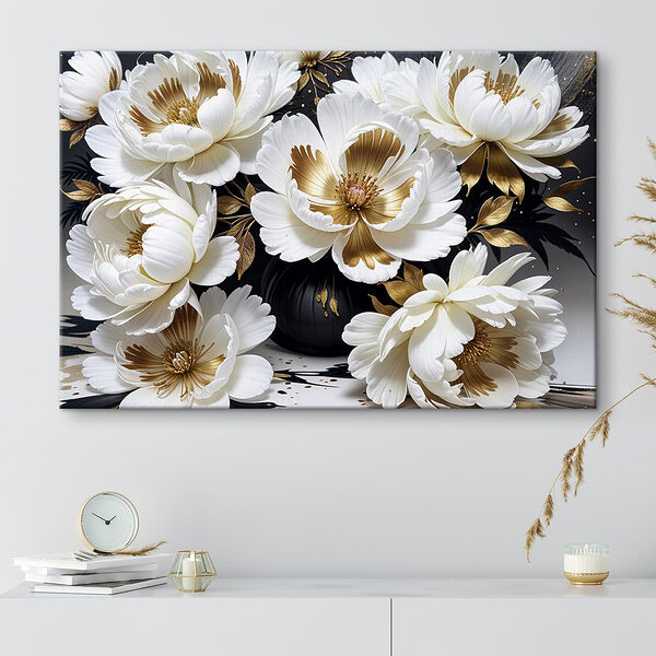 Elegantes Blumenarrangement in schwarzer Vase. Elegantes Blumenarrangement in schwarzer Vase.