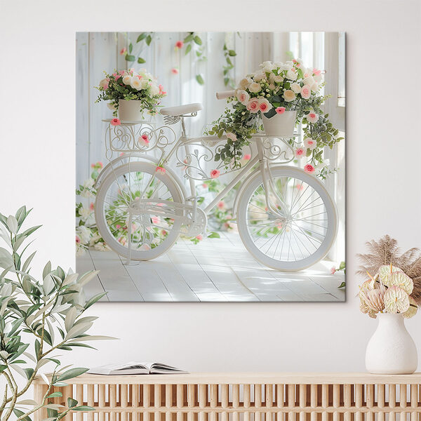 Weißes Fahrrad mit Blumen darauf Weißes Fahrrad mit Blumen darauf