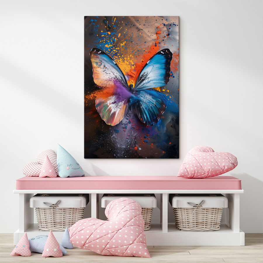 Schmetterling mit buntem Puder