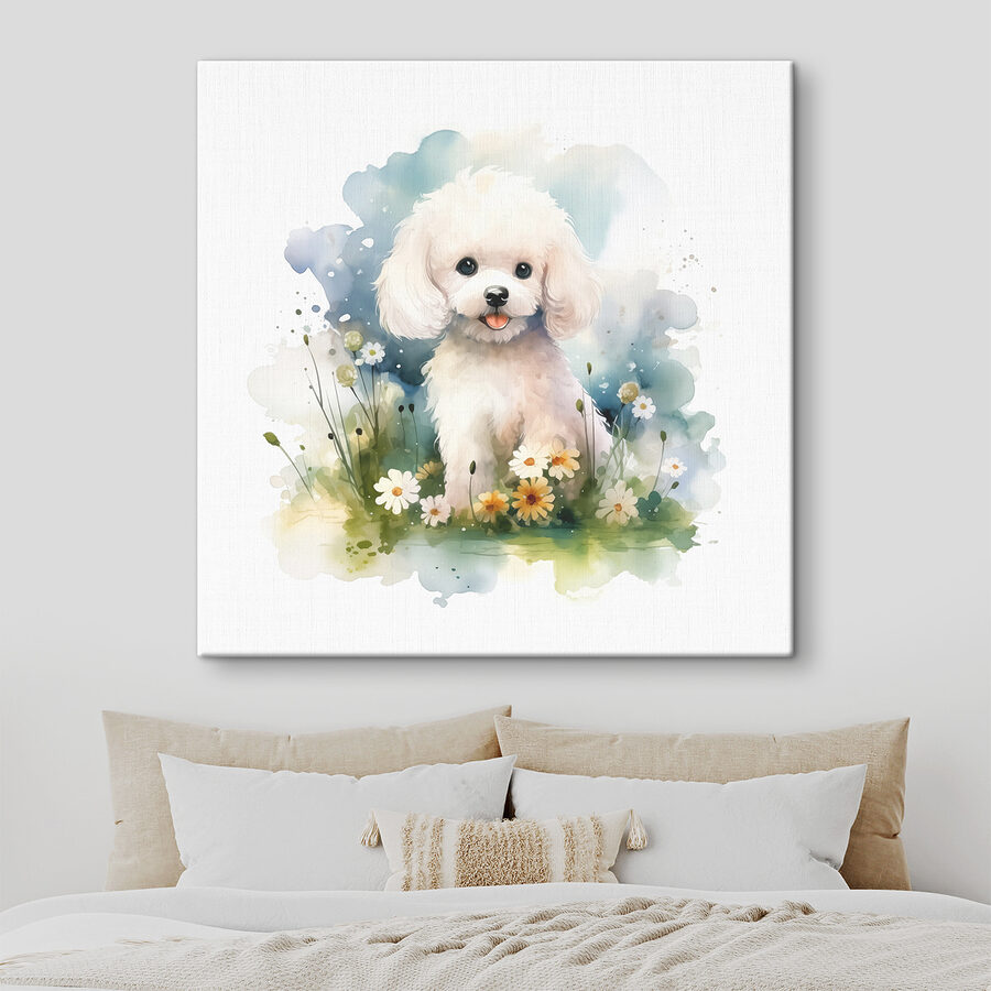 Weißer Hund in einem Blumenfeld sitzend Weißer Hund in einem Blumenfeld sitzend