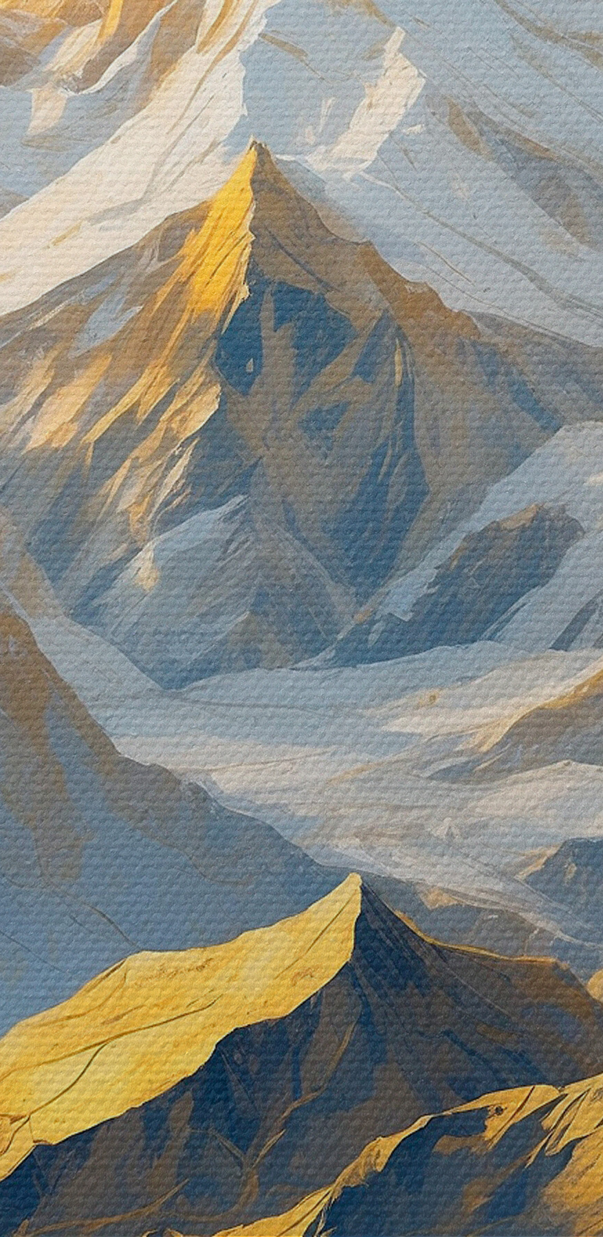 Bergkette mit Schnee und Wolken