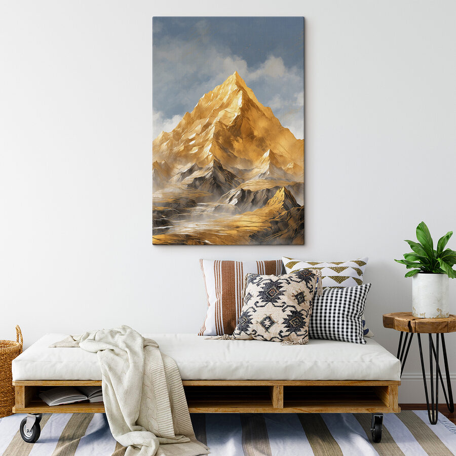 Berg mit Wolken am Himmel Berg mit Wolken am Himmel
