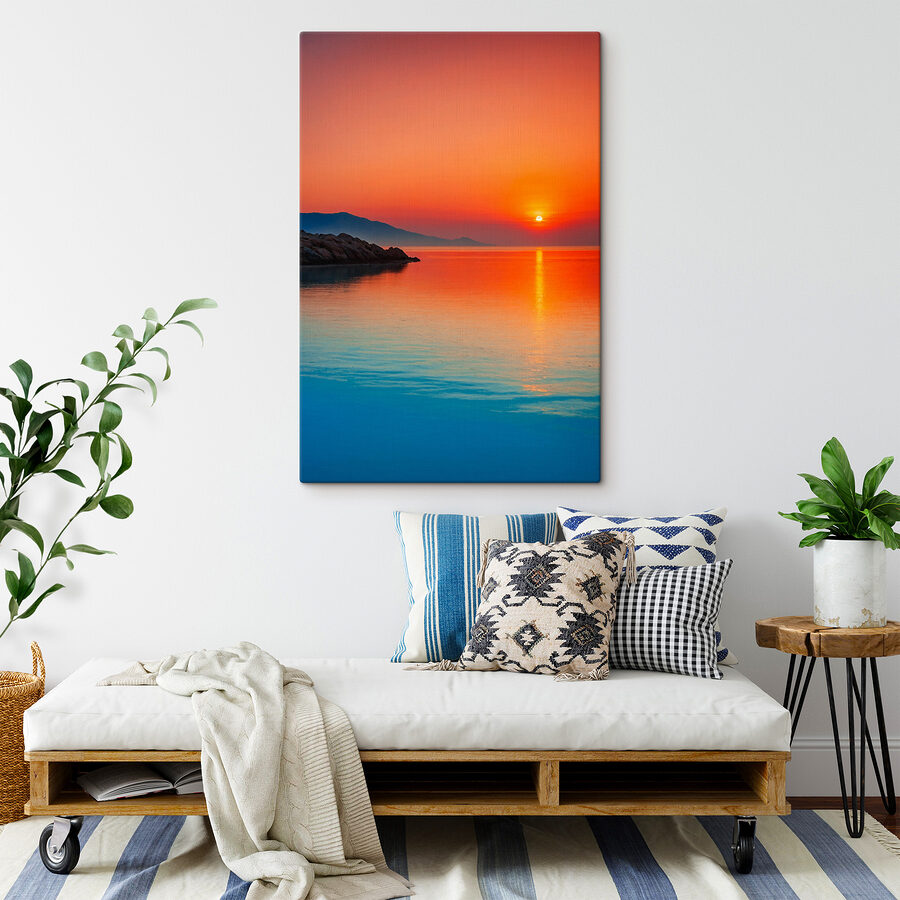 Sonnenuntergang über einer Wasserfläche