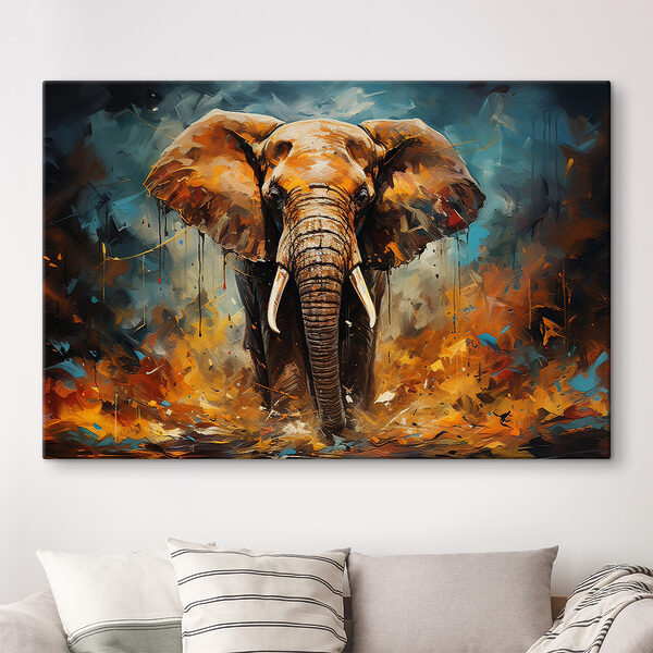 Ein Elefant mit Stoßzähnen und Schmutz Ein Elefant mit Stoßzähnen und Schmutz