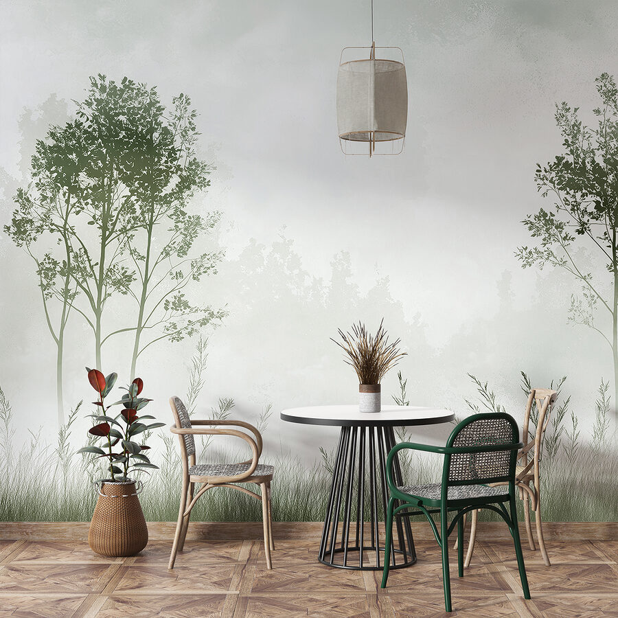 Neblige Landschaft mit Bäumen und Gras Neblige Landschaft mit Bäumen und Gras