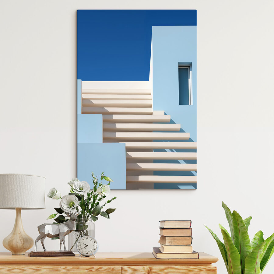 Weiße Treppe vor einem Gebäude