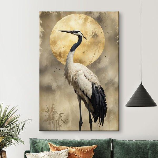 Vogel vor einem Vollmond stehend Vogel vor einem Vollmond stehend