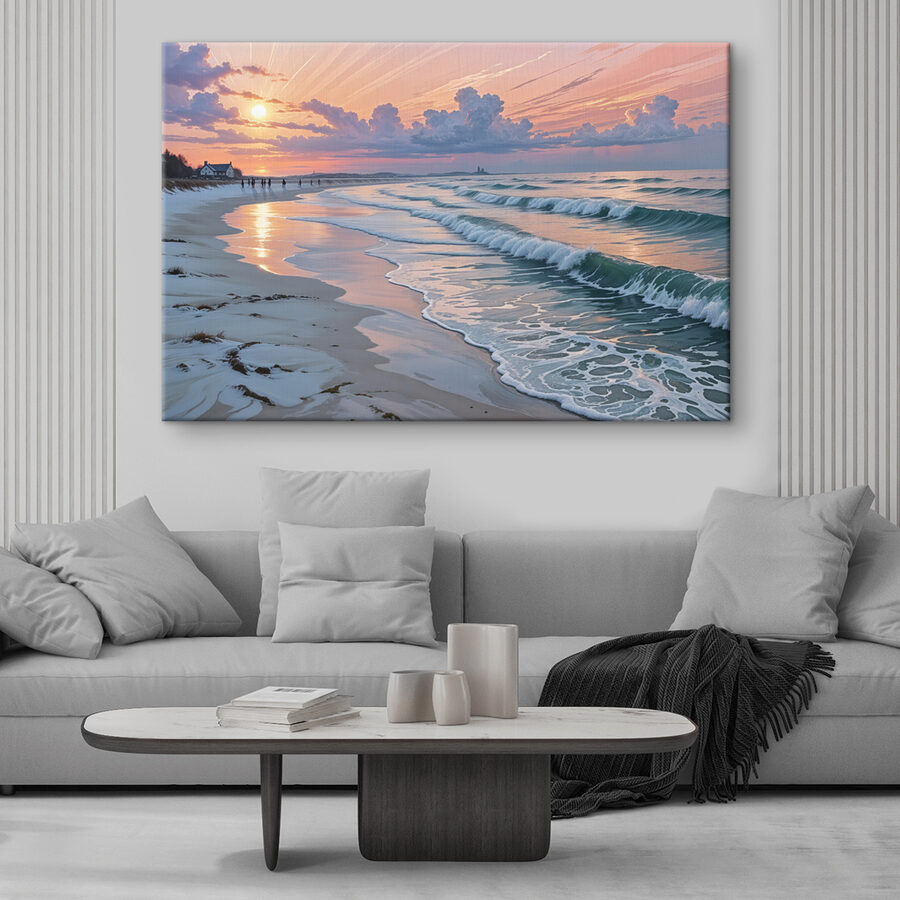 Strand mit Wellen und Menschen darauf Strand mit Wellen und Menschen darauf