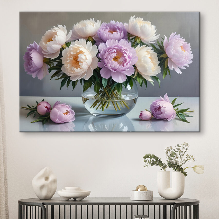Vase mit Blumen auf einem Tisch