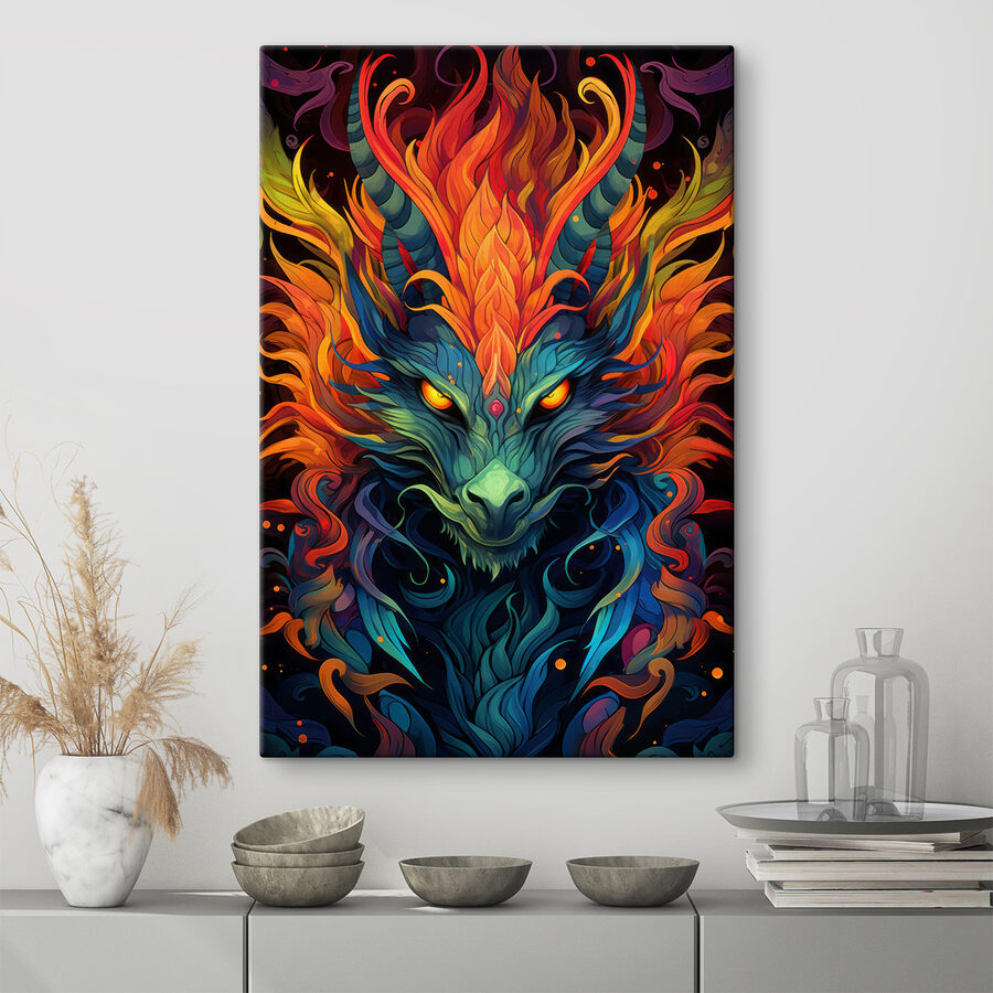 Bunter Drache mit Hörnern