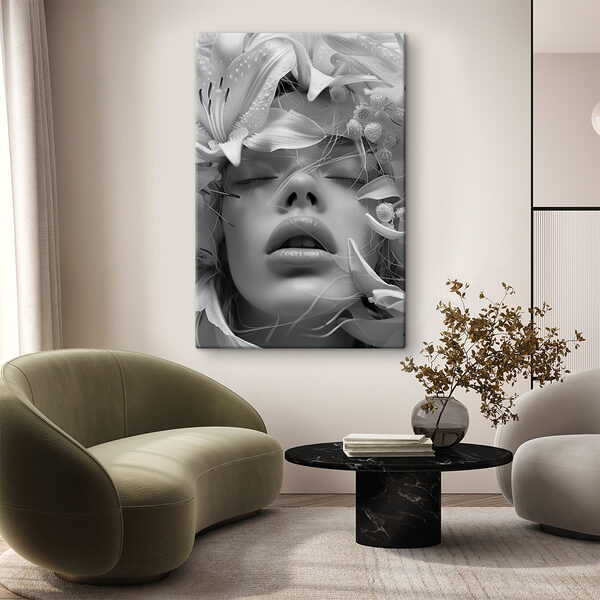 Frau mit Blumen um ihr Gesicht Frau mit Blumen um ihr Gesicht