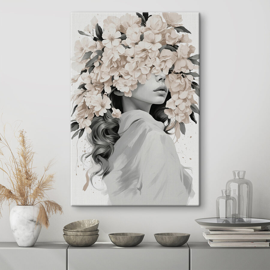 Frau mit Blumen auf dem Kopf