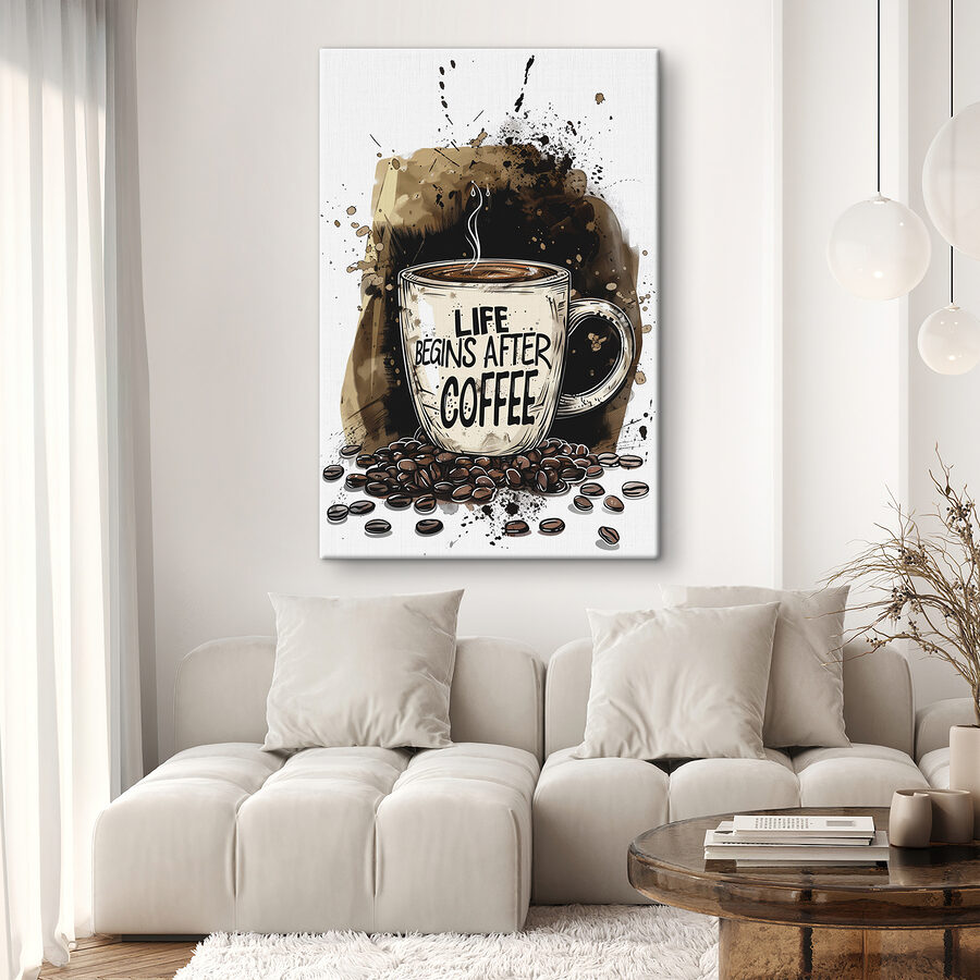 Kaffeetasse mit einer dampfenden Flüssigkeit darin