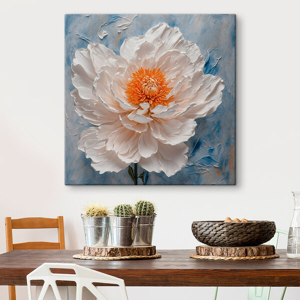 Weiße Blüte mit orangefarbener Mitte Weiße Blüte mit orangefarbener Mitte