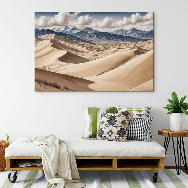 Große Sandhügel mit Bergen im Hintergrund Große Sandhügel mit Bergen im Hintergrund