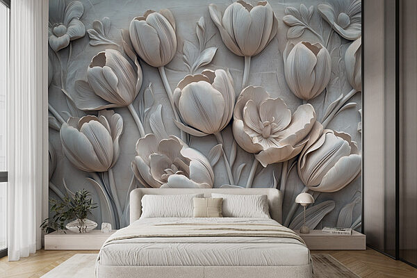 Weiße Blumenschnitzerei an einer Wand Weiße Blumenschnitzerei an einer Wand