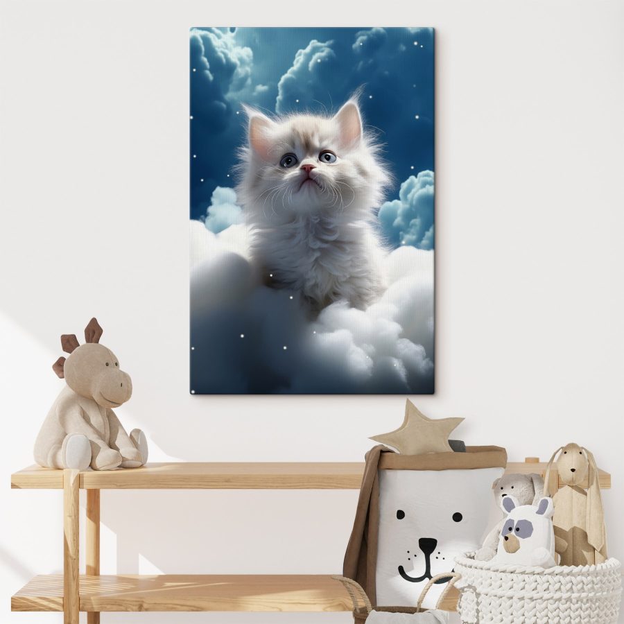 Katze auf einer Wolke sitzend