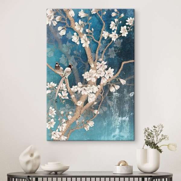 Baum mit weißen Blumen und Vögeln Baum mit weißen Blumen und Vögeln