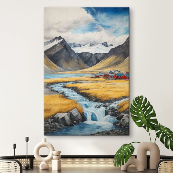 Fluss, der durch ein Tal mit Bergen und einem Dorf fließt Fluss, der durch ein Tal mit Bergen und einem Dorf fließt