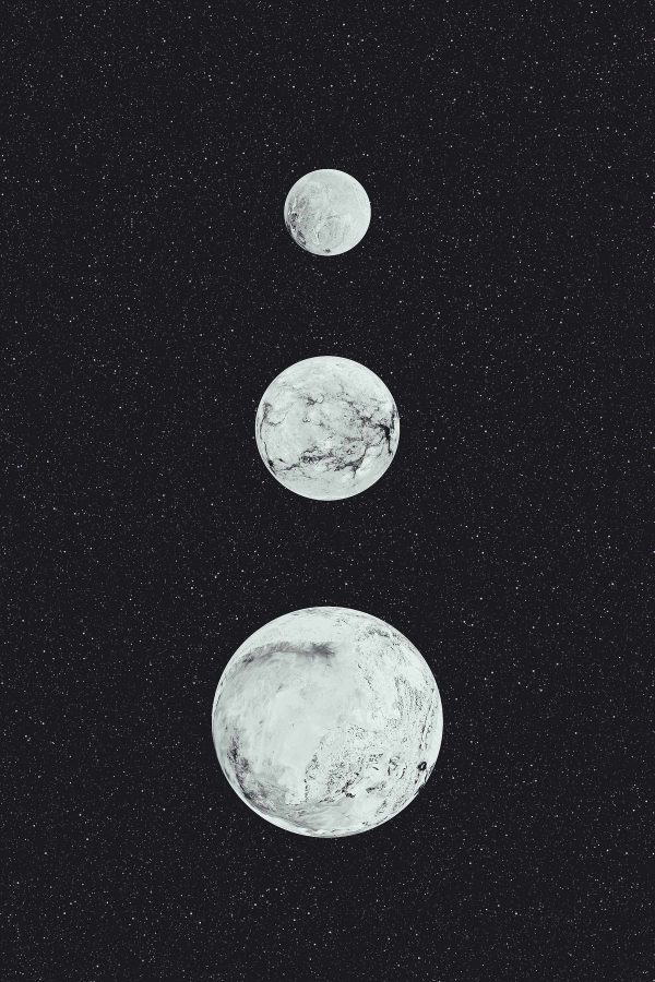Gruppe von weißen Planeten in einer Reihe Gruppe von weißen Planeten in einer Reihe