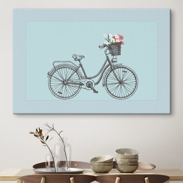 Fahrrad mit Blumen in einem Korb Fahrrad mit Blumen in einem Korb