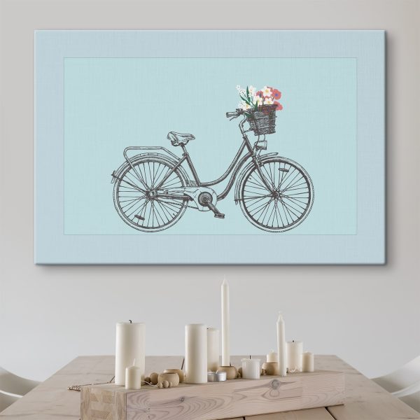 Fahrrad mit Blumen in einem Korb Fahrrad mit Blumen in einem Korb