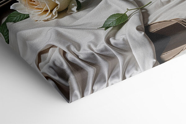 Vase mit Blumen und Wasser Vase mit Blumen und Wasser