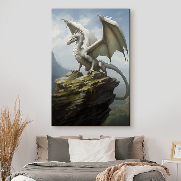 Weißer Drache auf einem Felsen Weißer Drache auf einem Felsen